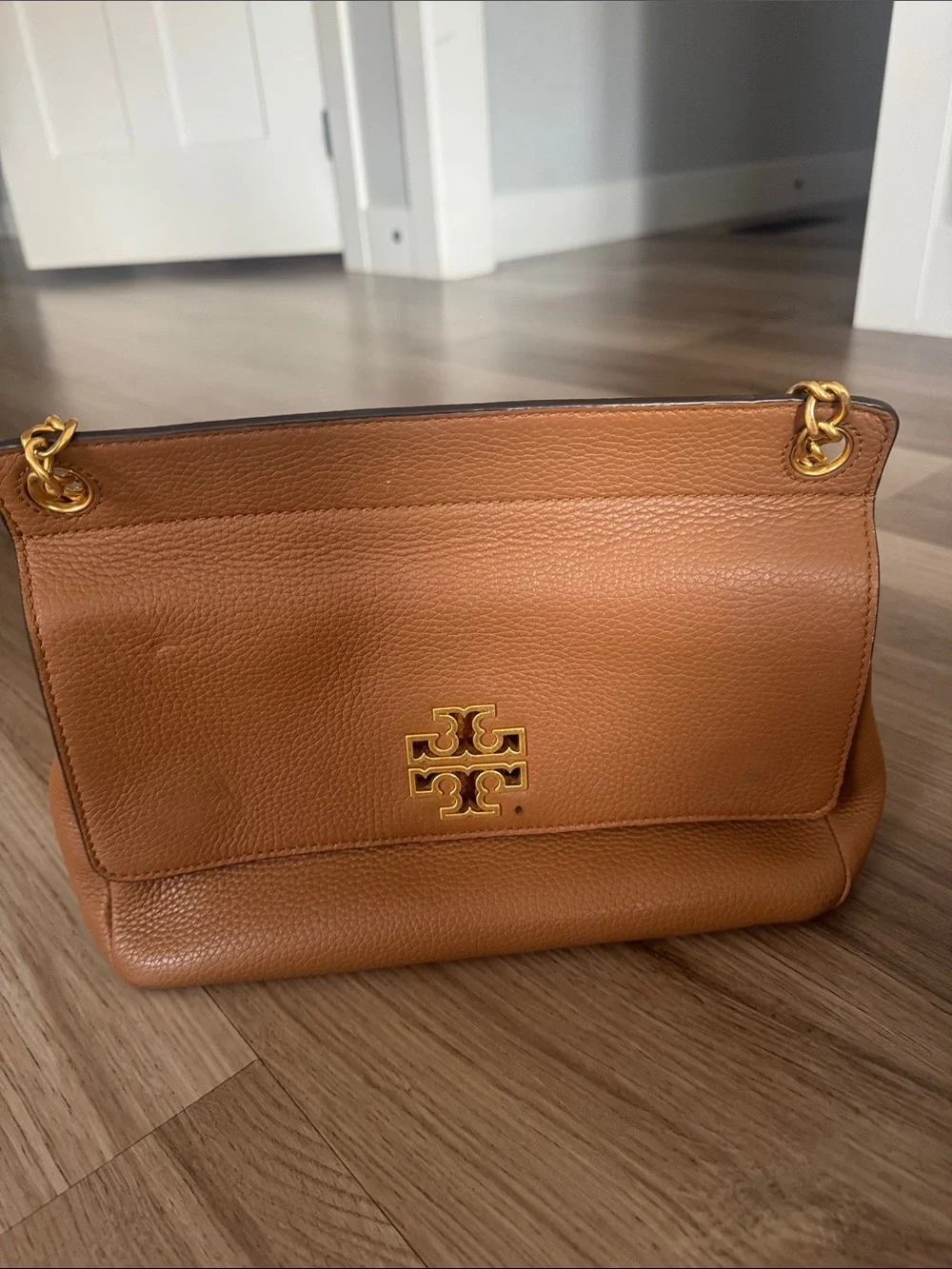 Tory Burch Tan Pebbled Leather Shoulder Bag with Gold Hardware